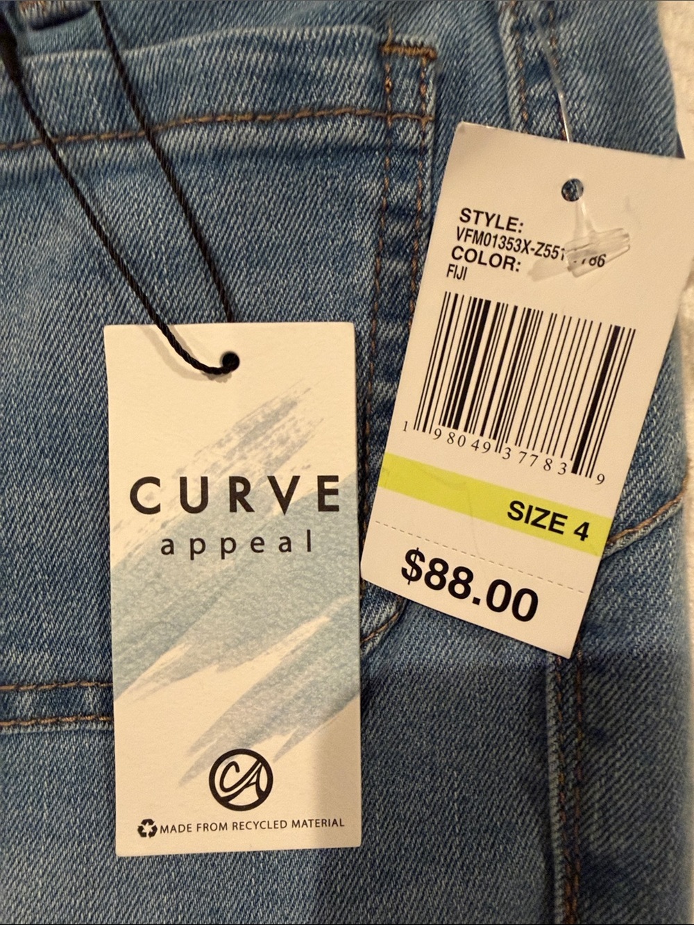 NWT Curvy Fit Flare Jeans Patch Pockets 4/27 - Picture 2 of 7